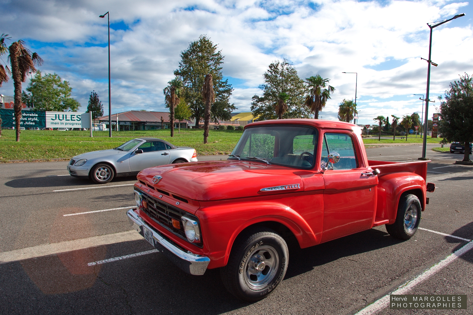 Ford F100.jpg